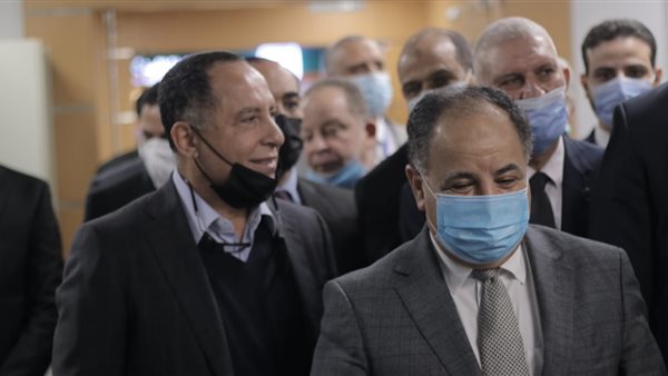 افتتاح وزير المالية