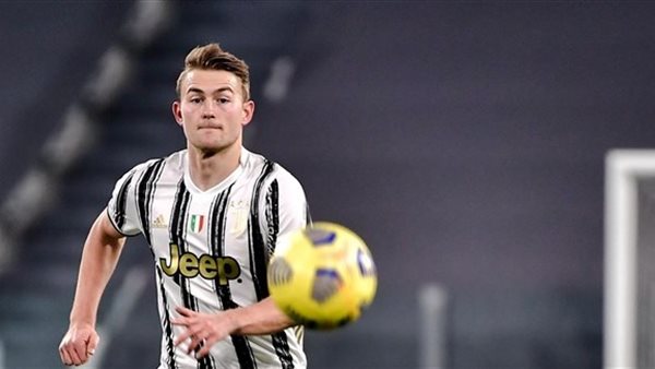 دي ليخت لاعب يوفنتوس