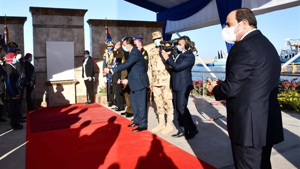 جانب من زيارة الرئيس