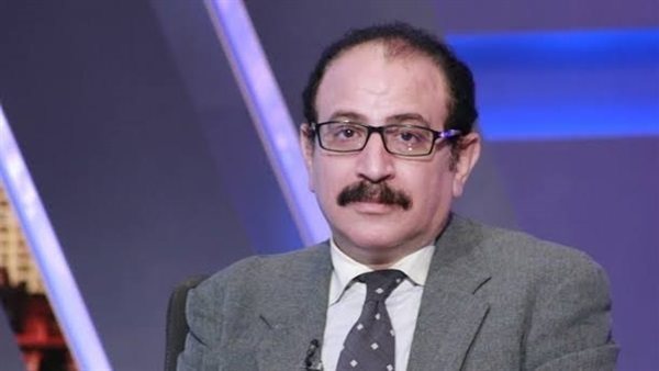 الدكتور طارق فهمي