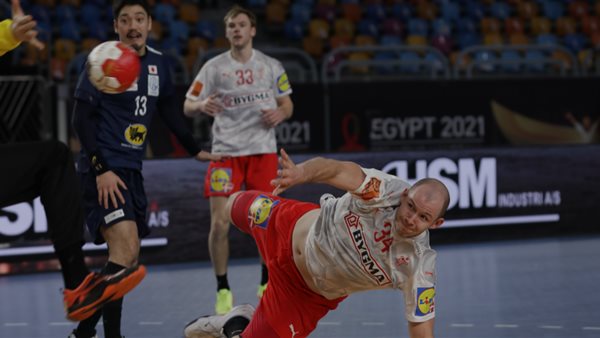 جانب من مباراة الدنمارك