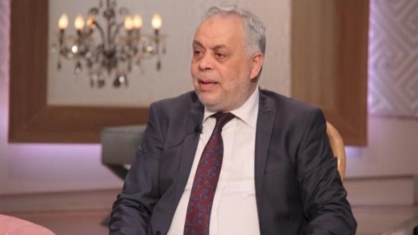 الفنان أشرف زكي -