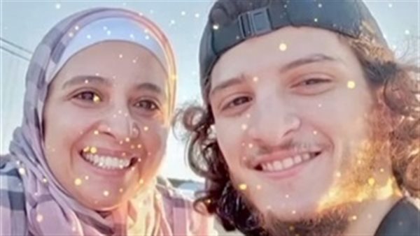 حنان ترك ونجلها