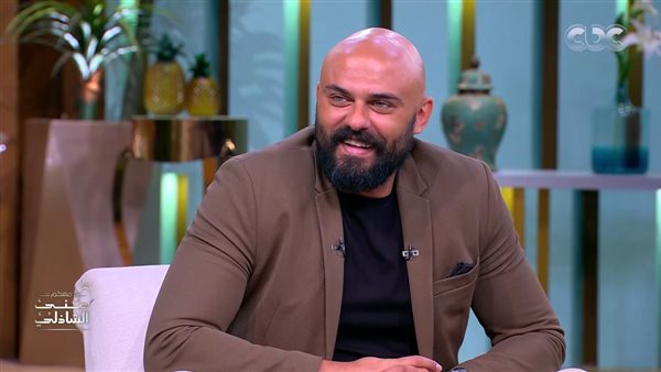 أحمد صلاح حسني 