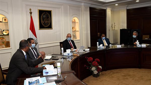 وزير الاسكان 