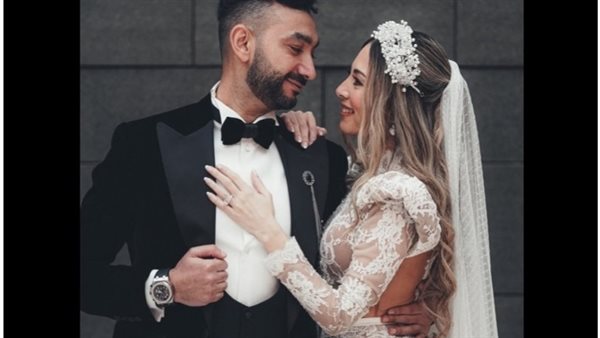 نادر حمدي وزوجته