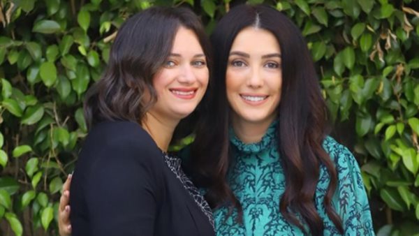 كندة علوش وشقيقة