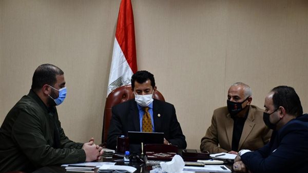 وزير الشباب والرياضة