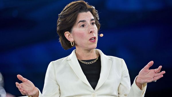 جينا ريموندو -  مرشحة