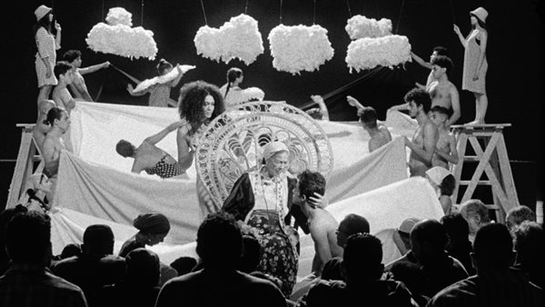 صورة من  فيلم شرق