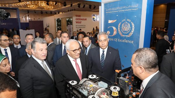  الدكتور رضا حجازي،