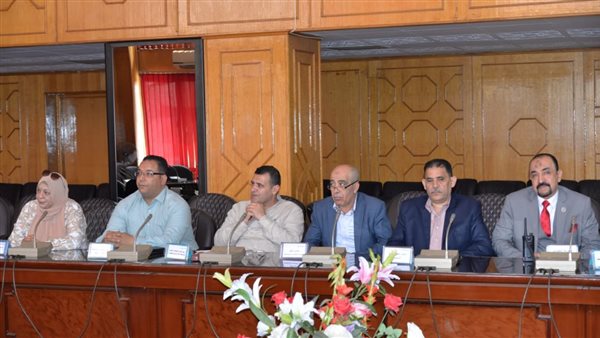 إجتماع نائب محافظ