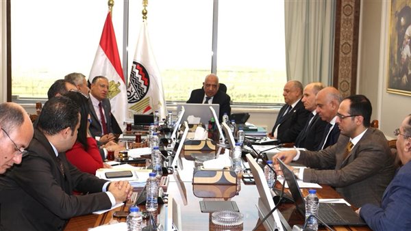  اجتماعًا موسعا