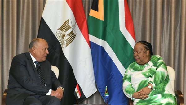  سامح شكري مع الدكتورة