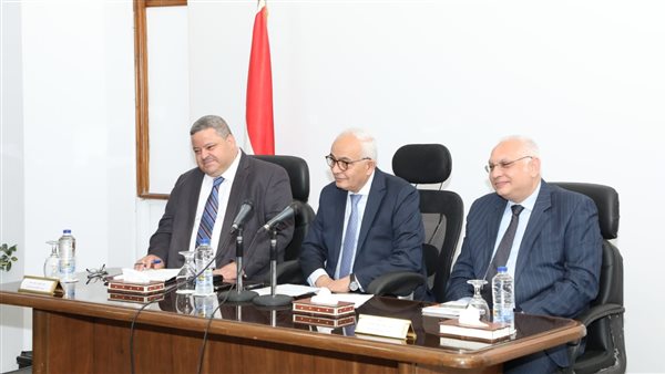 رؤساء لجان النظام