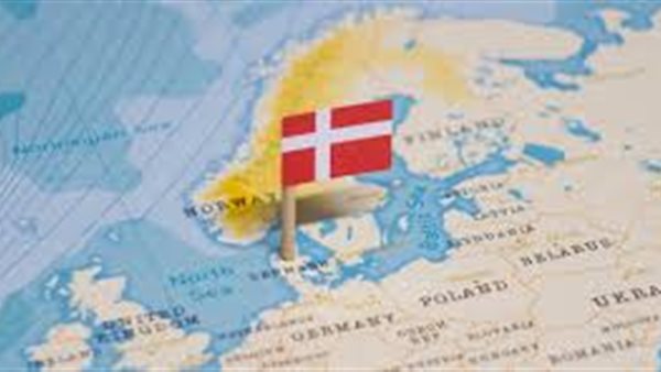 علم الدنمارك