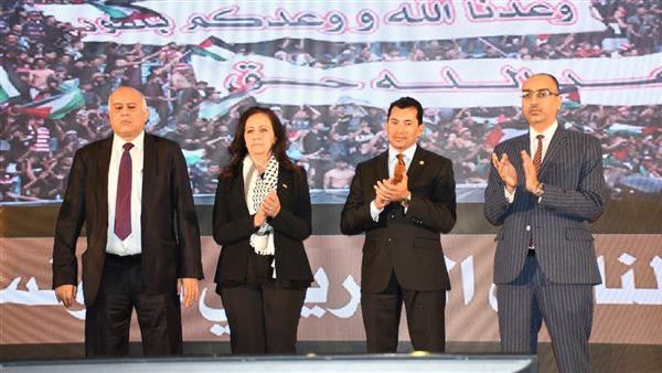 وزير الشباب والرياضة