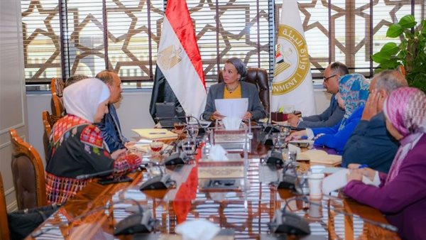 إجتماع وزيرة البيئة