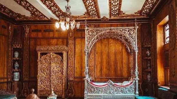  سرير من الفضة 