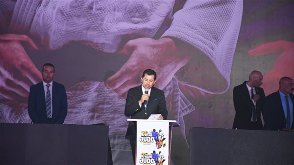  الدكتور أشرف صبحي