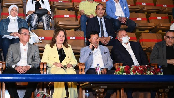 وزير الشباب والرياضة