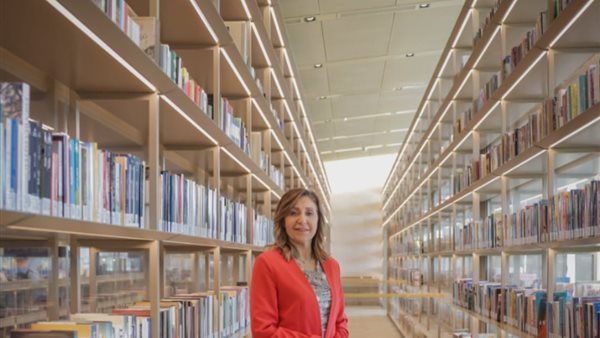 وزيرة الثقافة