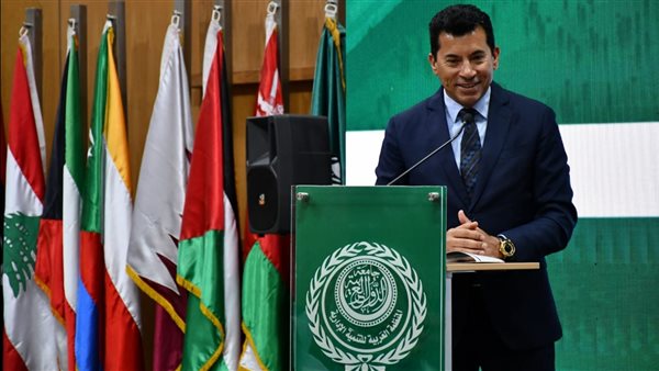 أشرف صبحى وزير الشباب