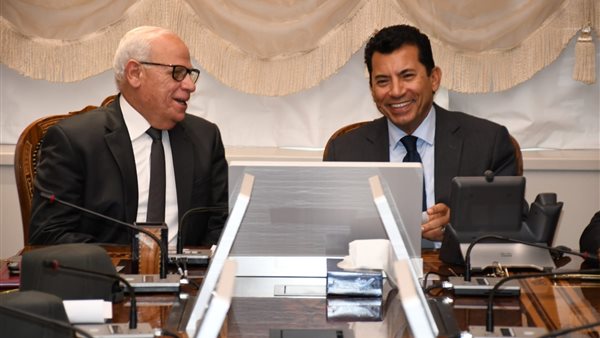 اشرف صبحي وزير الشباب