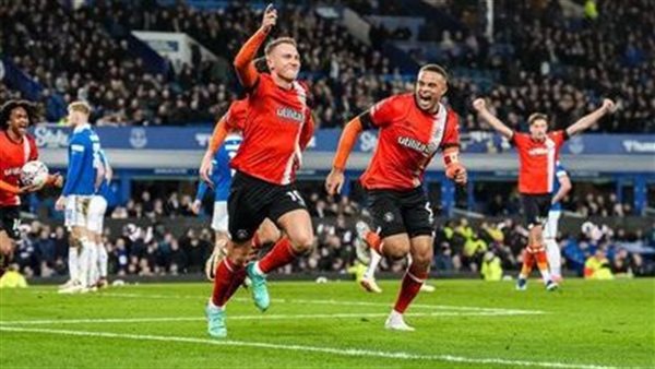 إيفرتون و لوتون تاون