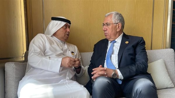 وزير الزراعة يلتقي