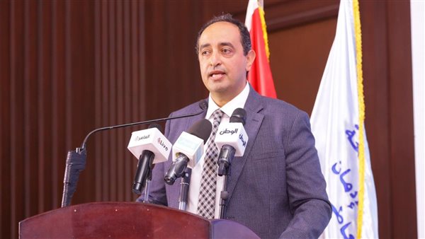 الدكتور عمرو عثمان