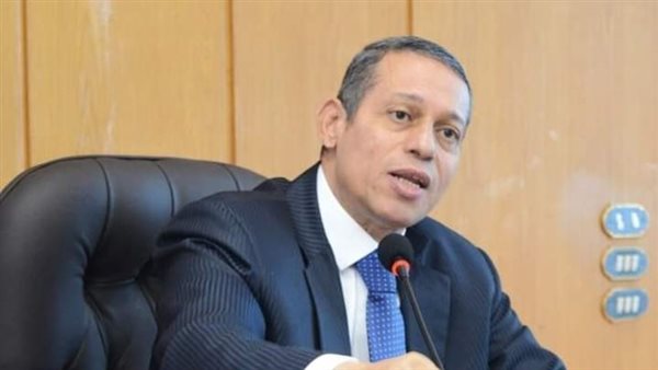  الدكتور أيمن سلامة،