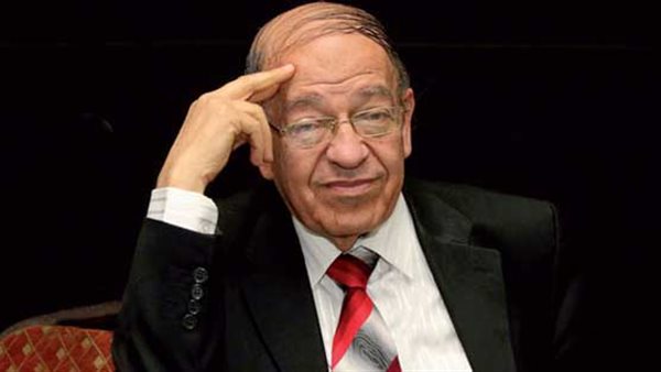 وسيم السيسي، الباحث