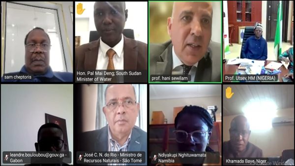 الاجتماع الاستثنائى