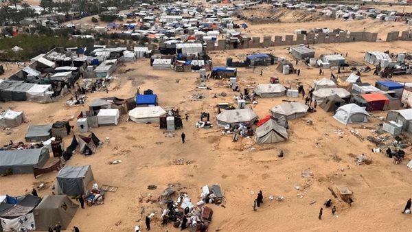 نازحون فلسطينيون