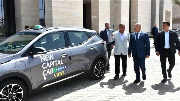 وزير النقل يتفقد