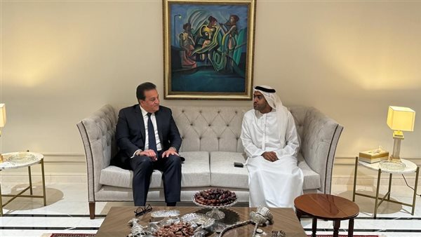 وزير الصحة يبحث مع