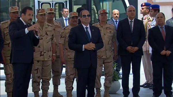 الرئيس السيسي يتفقد