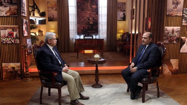 الدكتور عبدالمنعم