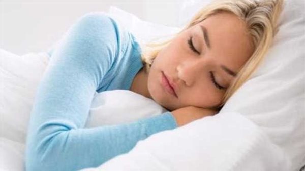 دراسة: الكلام أثناء النوم قد يتطلب استشارة الطبيب 