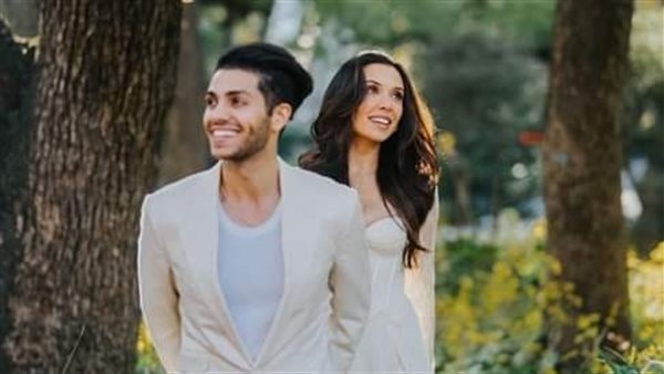 مينا مسعود وخطيبته