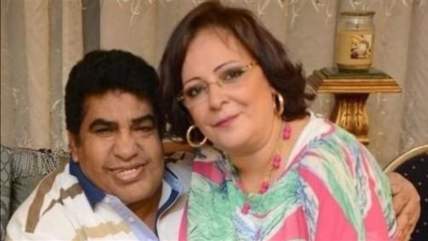  أحمد عدوية وزوجته