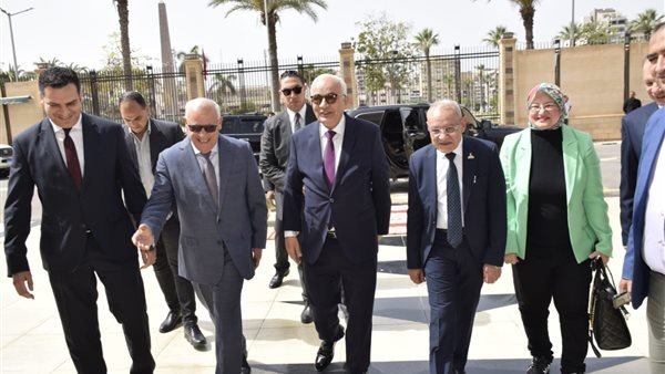 الوزير والمحافظ يشهدان