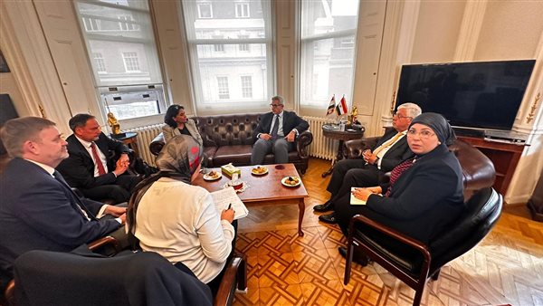 تبادل الخبرات بين