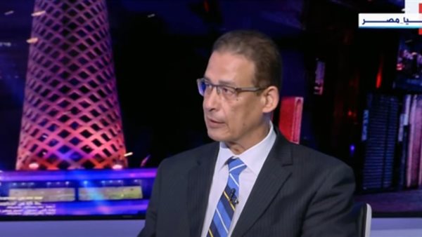  عاطف سالم سفير مصر