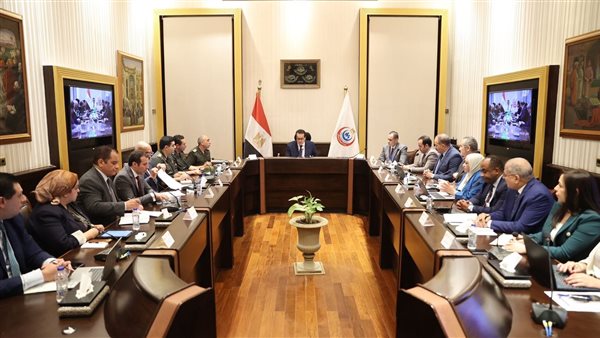  اجتماع وزير الصحة