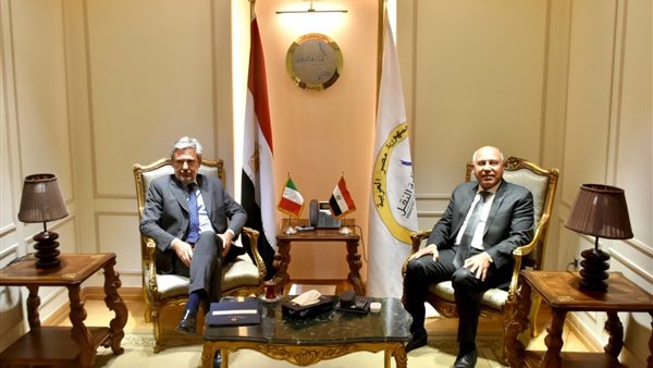 اجتماع وزير النقل