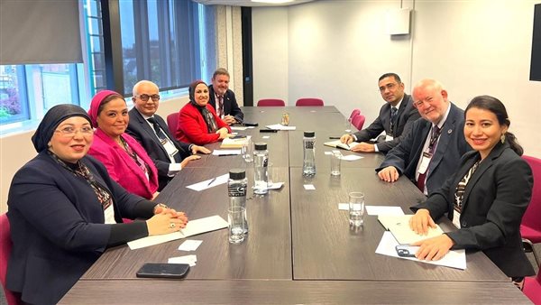  التعاون بين وزارة