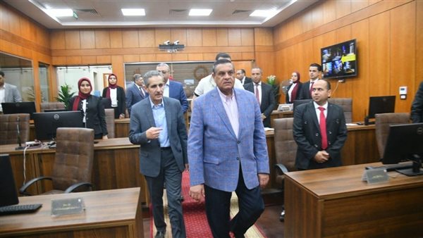 وزير التنمية المحلية