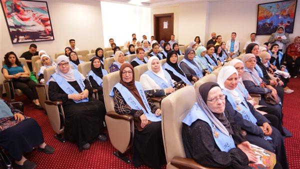 الأمهات المثاليات